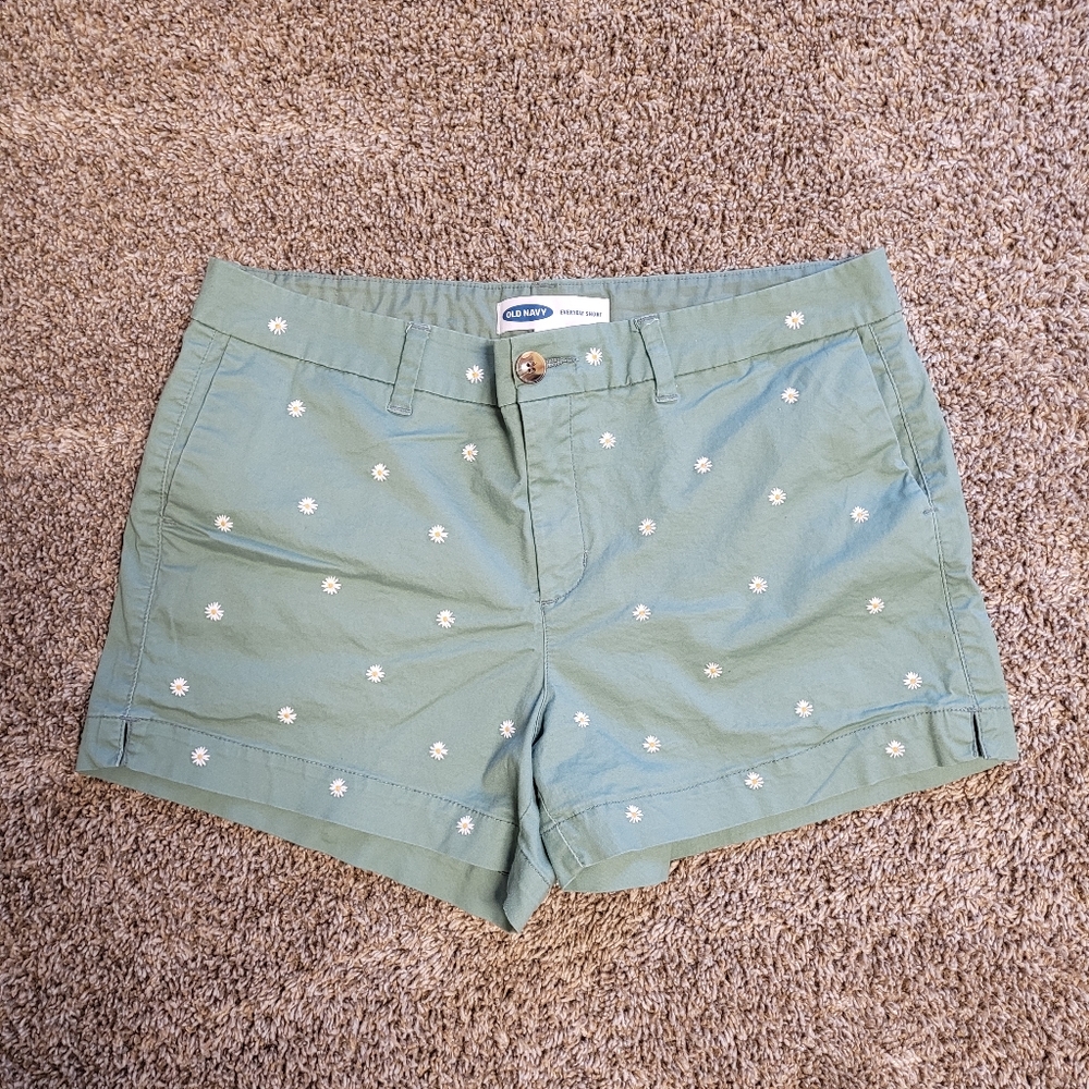 Size 12 Women's Old Navy Shorts